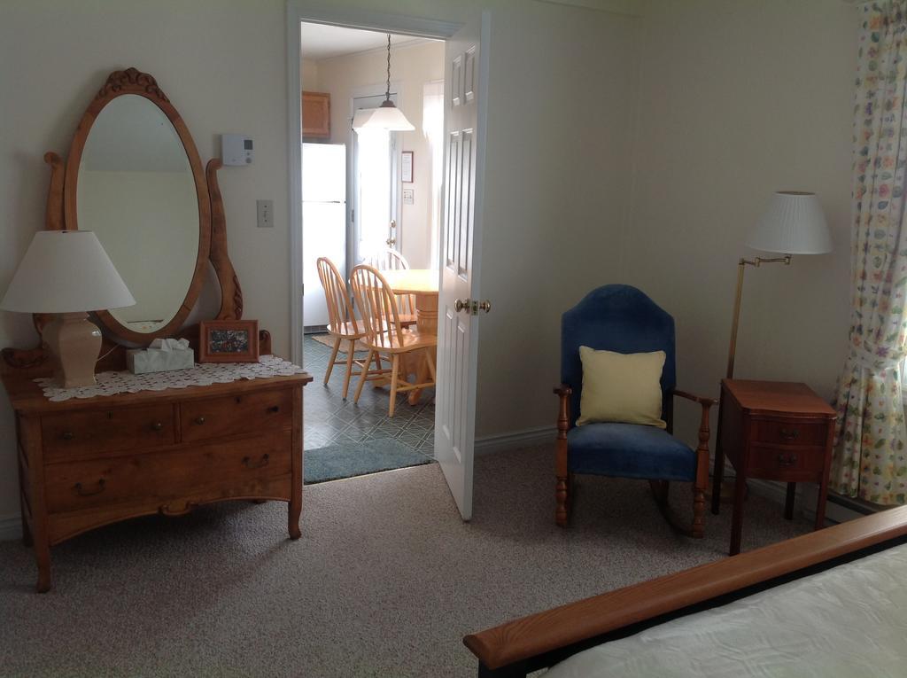 Bayview Pines Country Inn B&B Mahone Bay Extérieur photo