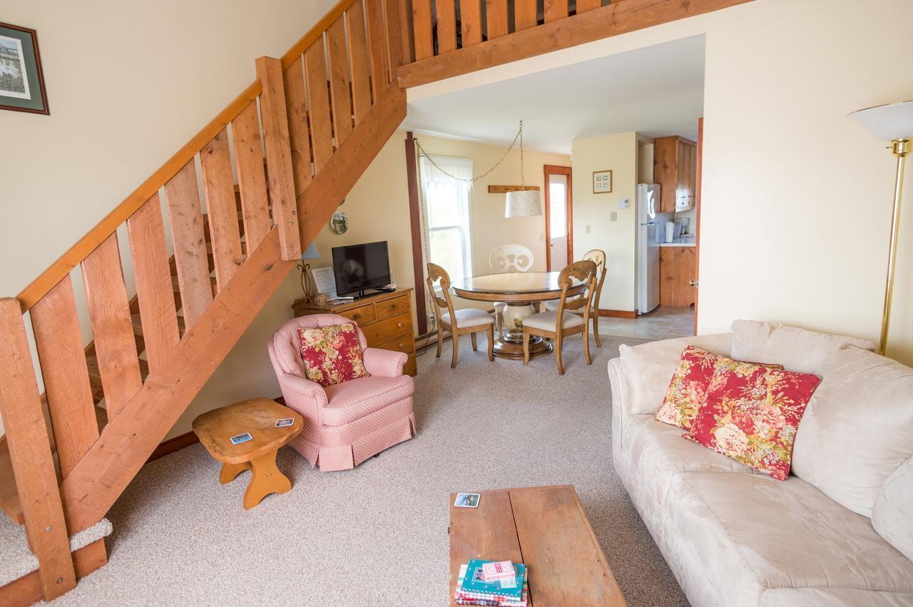 Bayview Pines Country Inn B&B Mahone Bay Extérieur photo